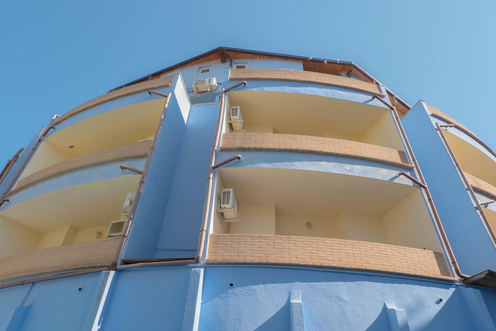 Hotel Albatros Roseto Degli Abruzzi Exteriör bild
