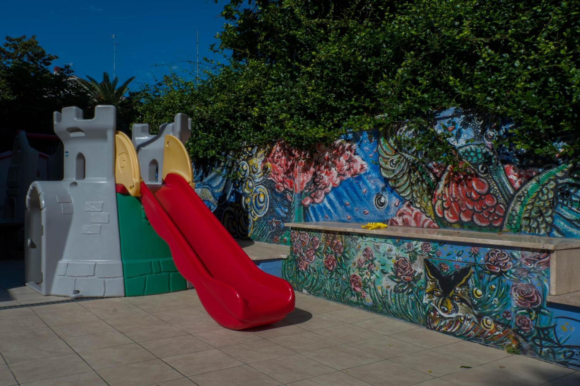 Hotel Albatros Roseto Degli Abruzzi Exteriör bild