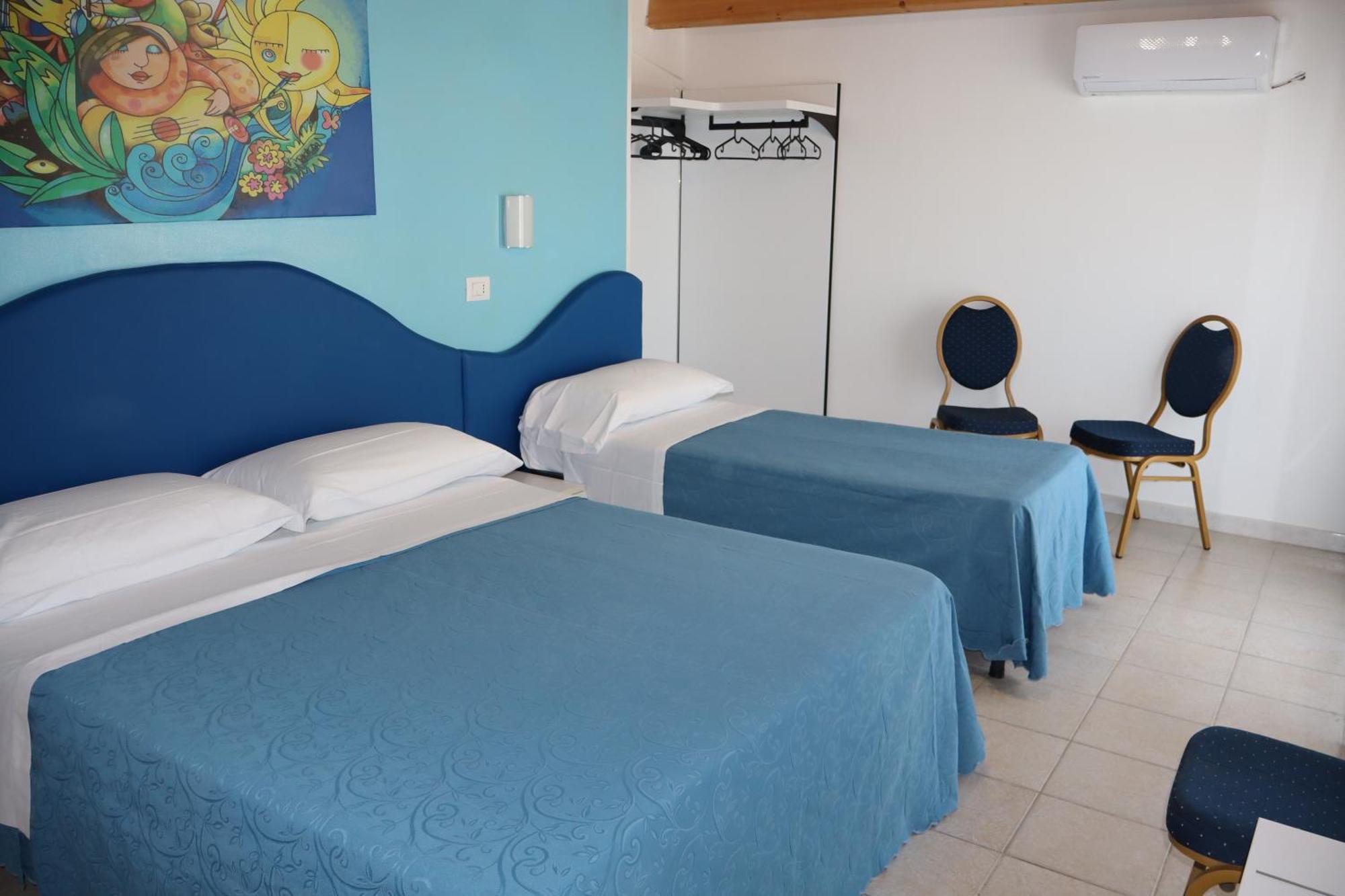 Hotel Albatros Roseto Degli Abruzzi Exteriör bild